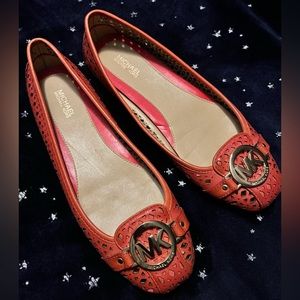 Like new Michael Kors leather flats